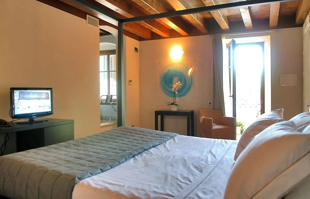 ****  Hotel Del Porto Torri Del Benaco Italy