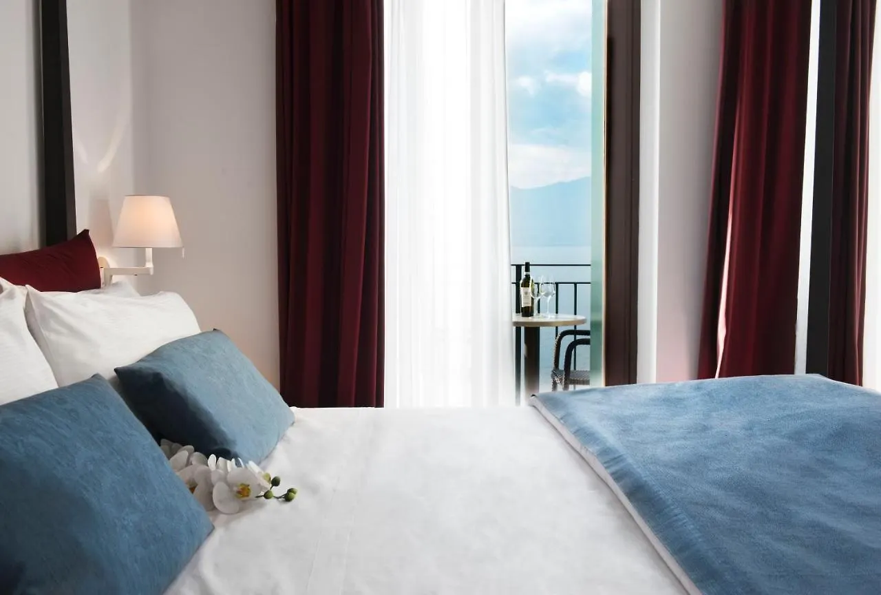 ****  Hotel Del Porto Torri Del Benaco Italien