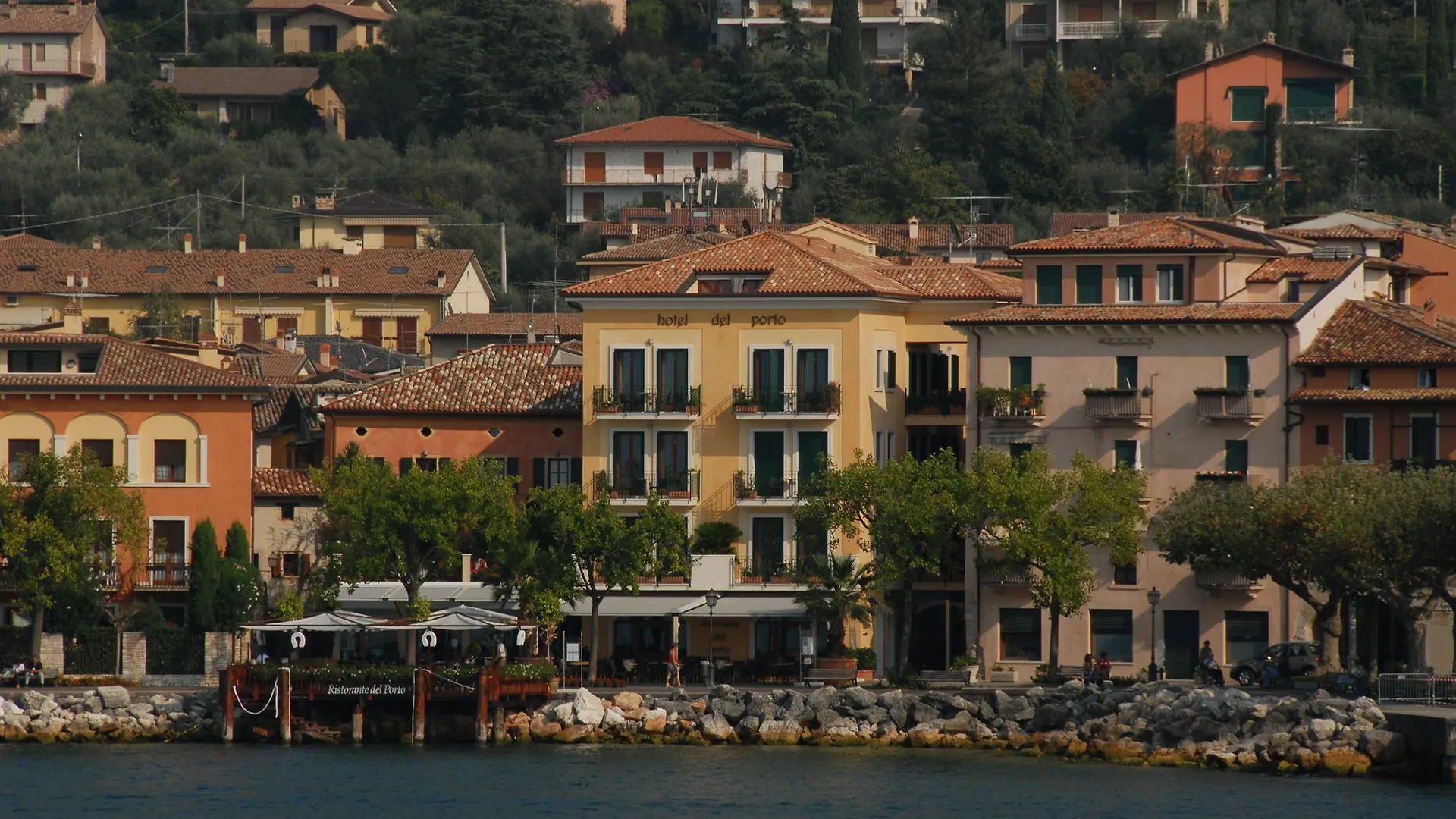 Hotel Del Porto Torri Del Benaco 4*,  Italien